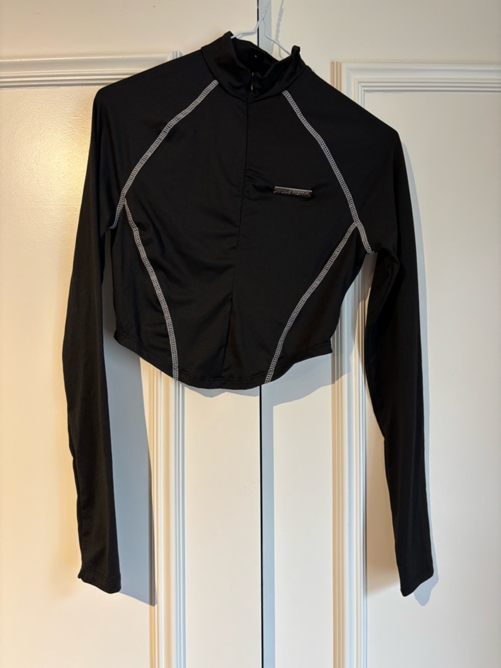 SHEIN Black Lightweight Women's Top